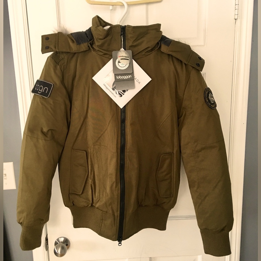 NWT Toboggan Enzo bomber, sz Large